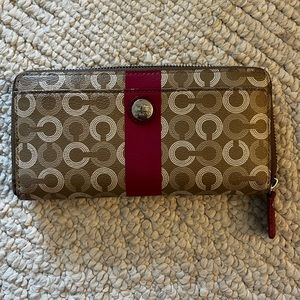 Coach wallet NWOT